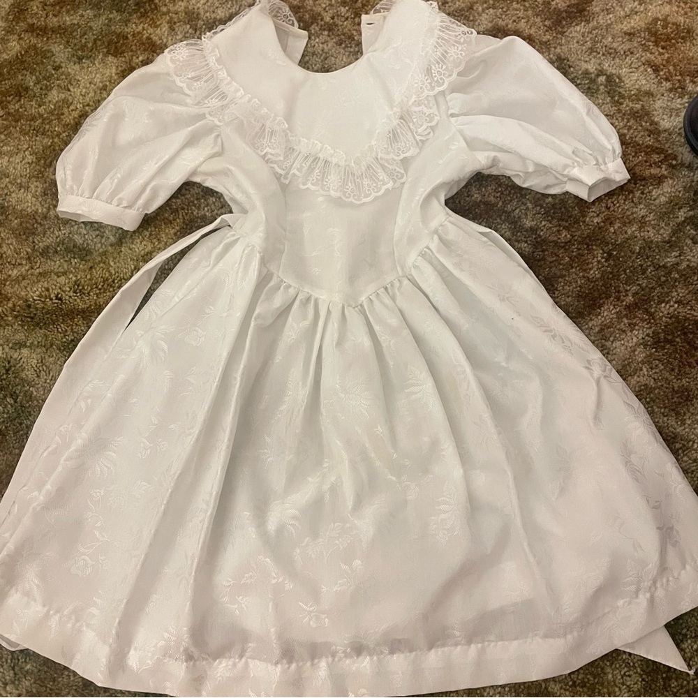 White Lace elegant Dress